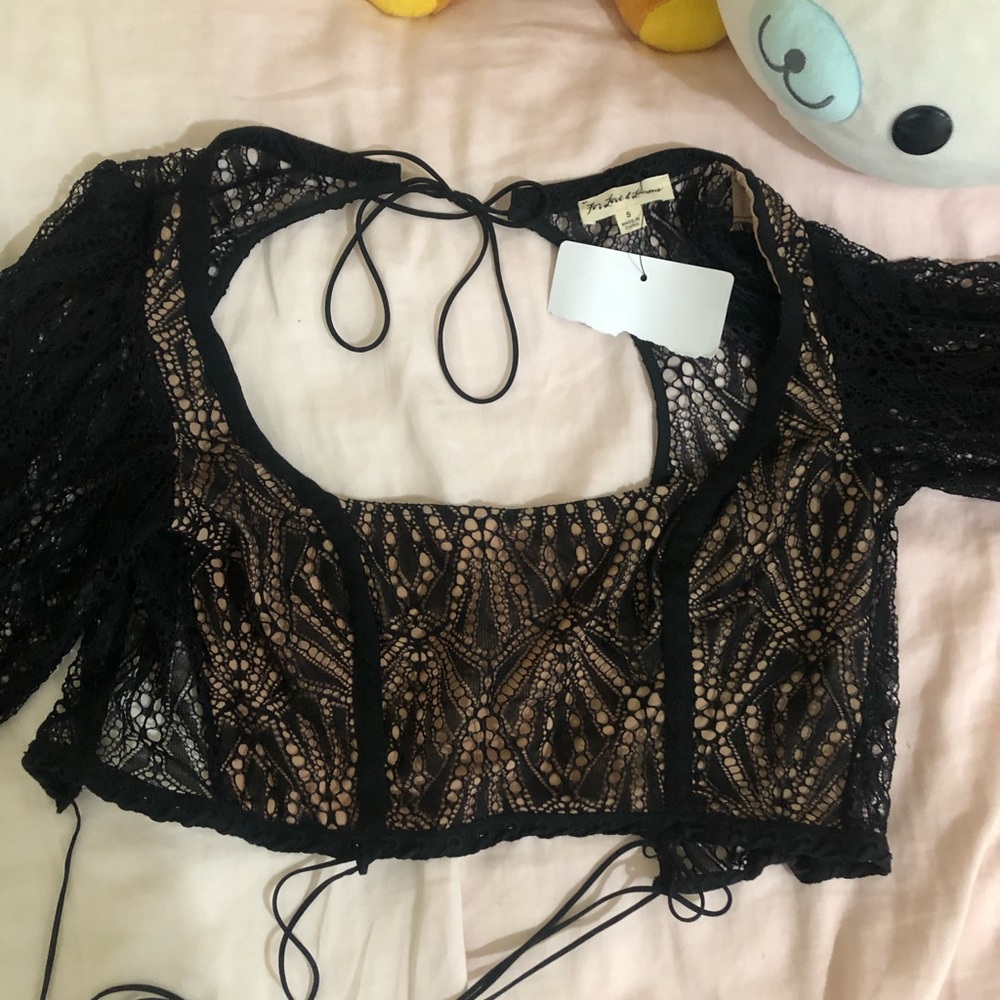 Blackpink Jennie FLL crop top